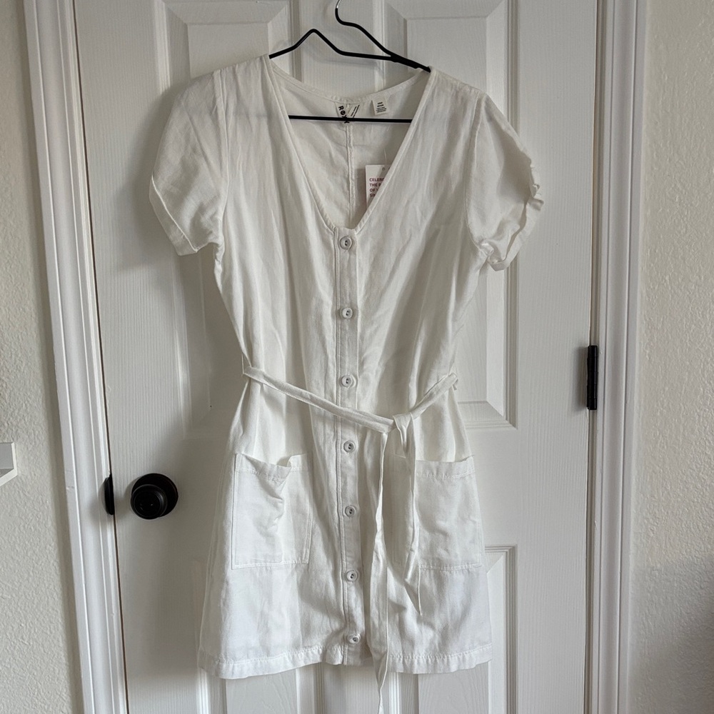 Roxy White Short Sleeve dress
